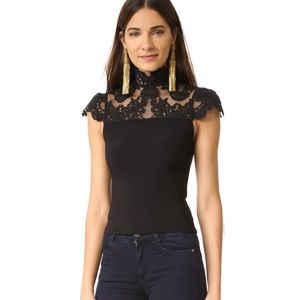 Alice + Olivia, Mock Neck, lace top, stretch, cap sleeves.
